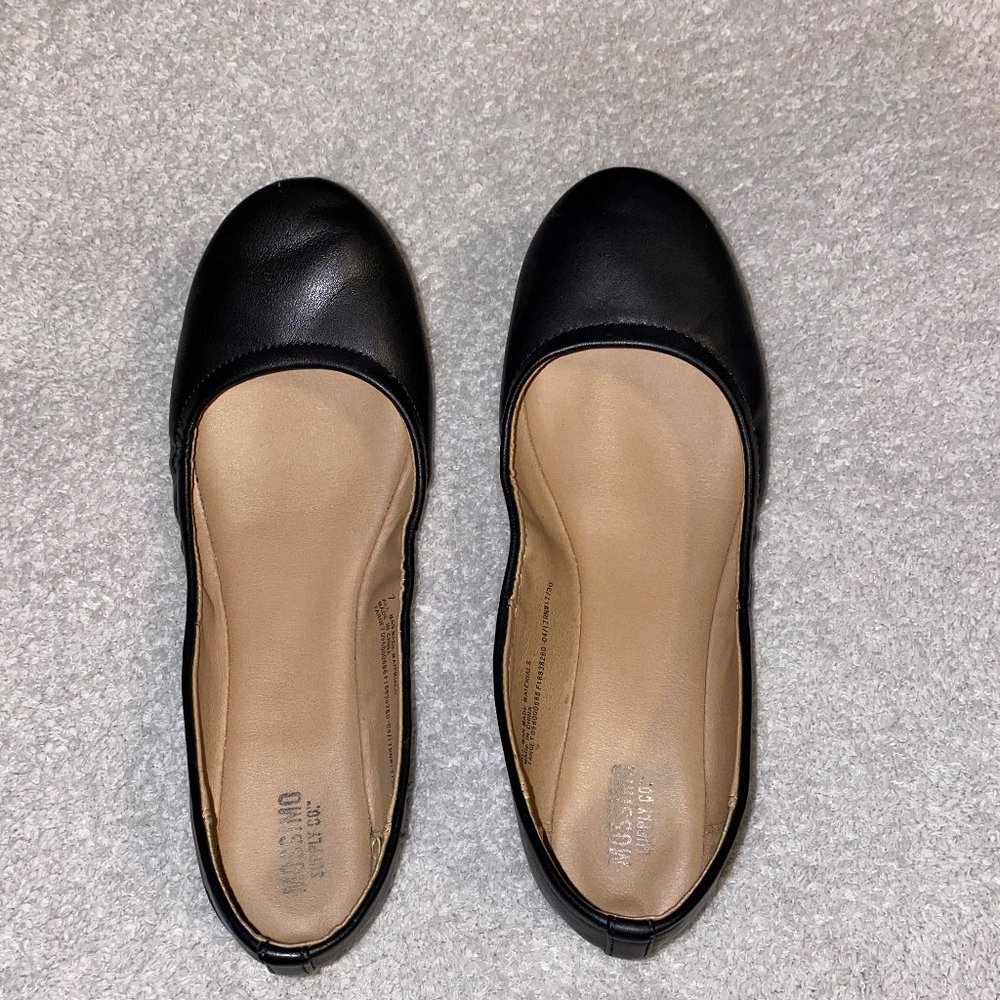 Mossimo Flats